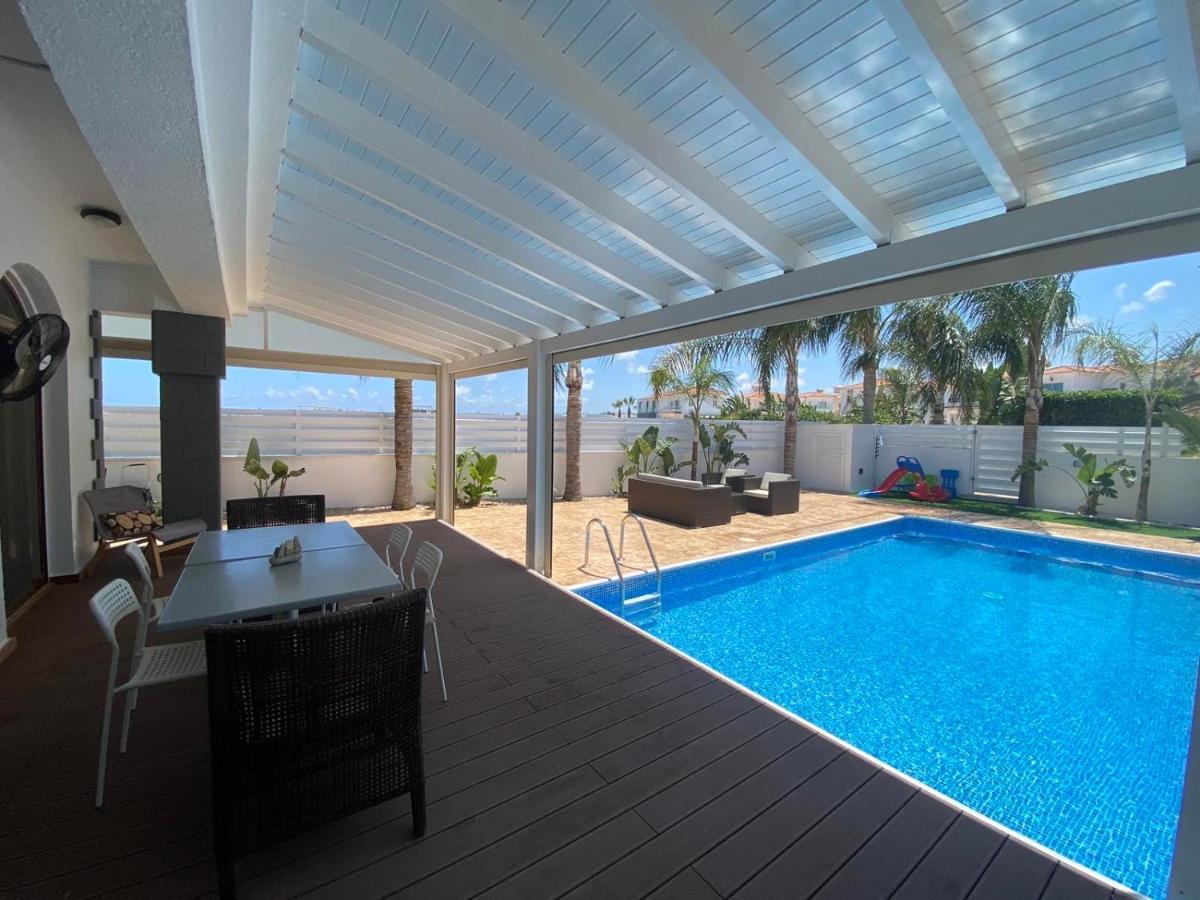 Villa Angel - Exotic Villa 200M From Beach Паралимни Экстерьер фото